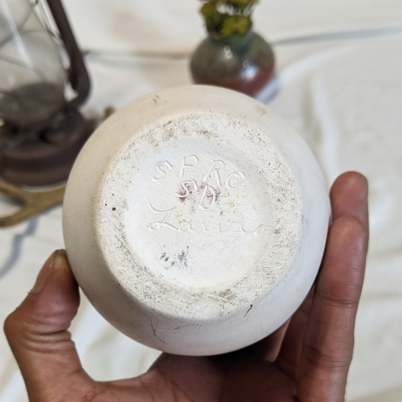 Native Pottery - Picture 8 of 11